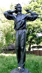Памятник А. Довженко в Соснице, 1974.