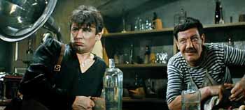 Леонид Пархоменко в роли трактирщика в фильме «Неуловимые мстители» (1966)